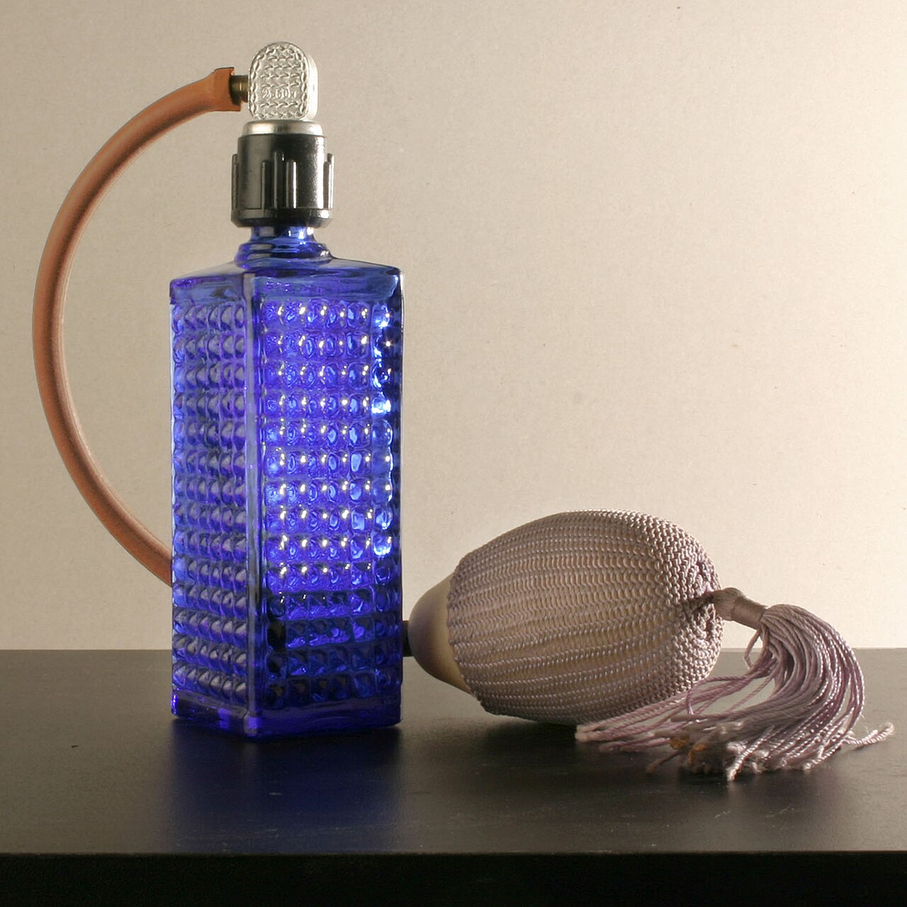 Industri Parfum Prancis Mendunia